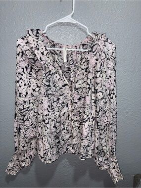 Anthropologie button-up peasant blouse featuring a black white floral print